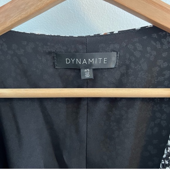 Floral wrap dress - Picture 5 of 9